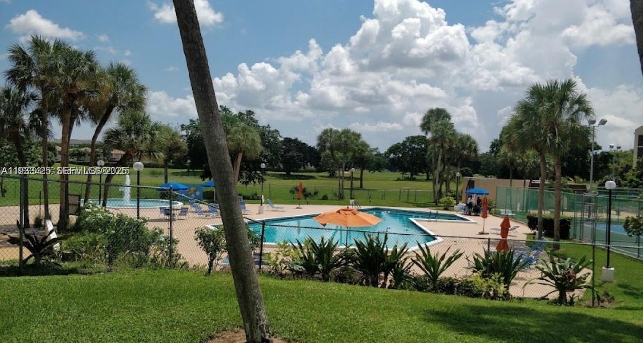 6921 Environ Boulevard, Unit 6R Lauderhill, FL 33319 - Photo 10 of 17