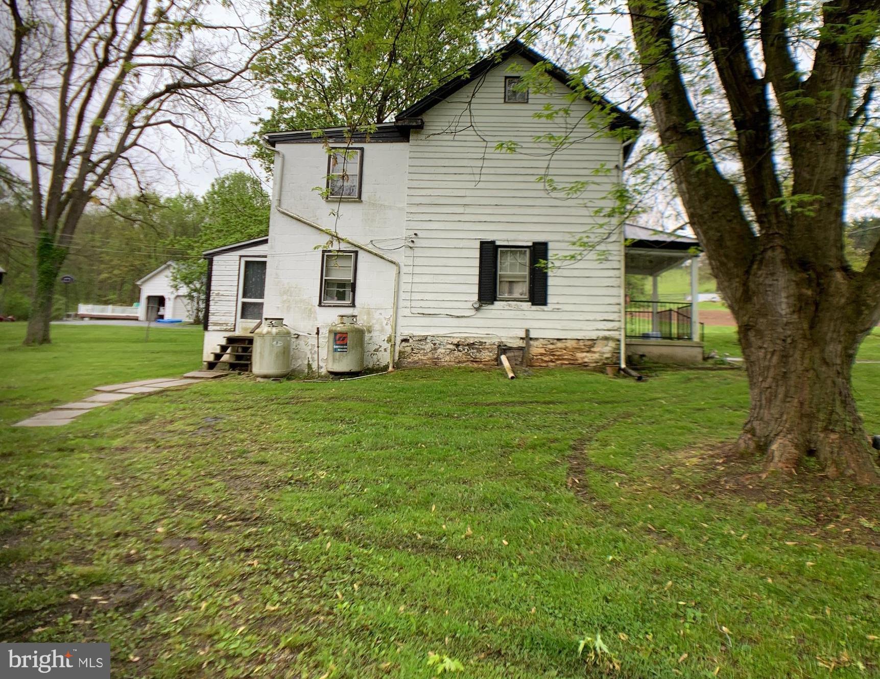 801 South Springdale Road New Windsor, MD 21776 - Photo 4 of 21 Gallery Image 4