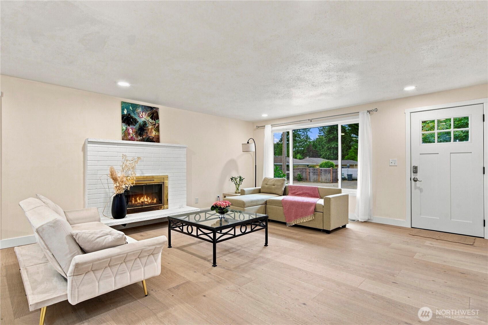 2525 Edmonds Avenue Northeast Renton, WA 98056 - Photo 6 of 18 Gallery Image 6