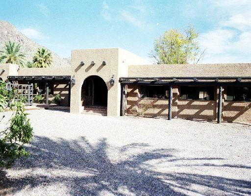 4901 East Camelback Road Phoenix, AZ 85018 - Photo 1 of 1 Primary Photo