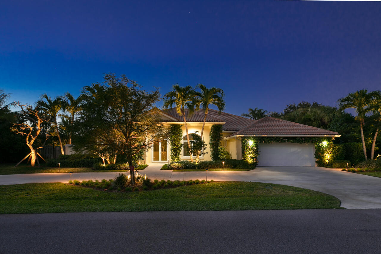 8541 Southeast Quail Ridge Way Hobe Sound, FL 33455 - Photo 1 of 40 Front Exterior