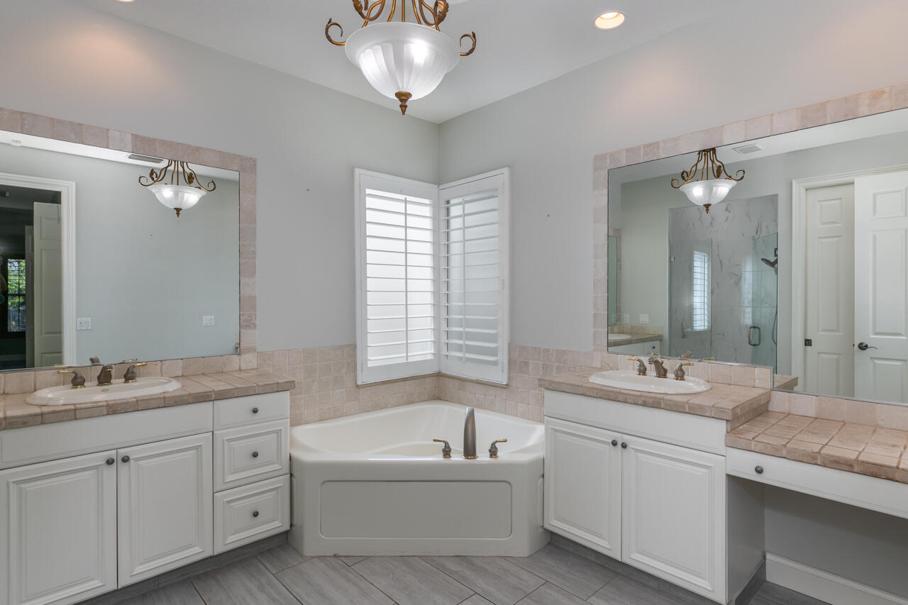 8541 Southeast Quail Ridge Way Hobe Sound, FL 33455 - Photo 19 of 40 untitled-21