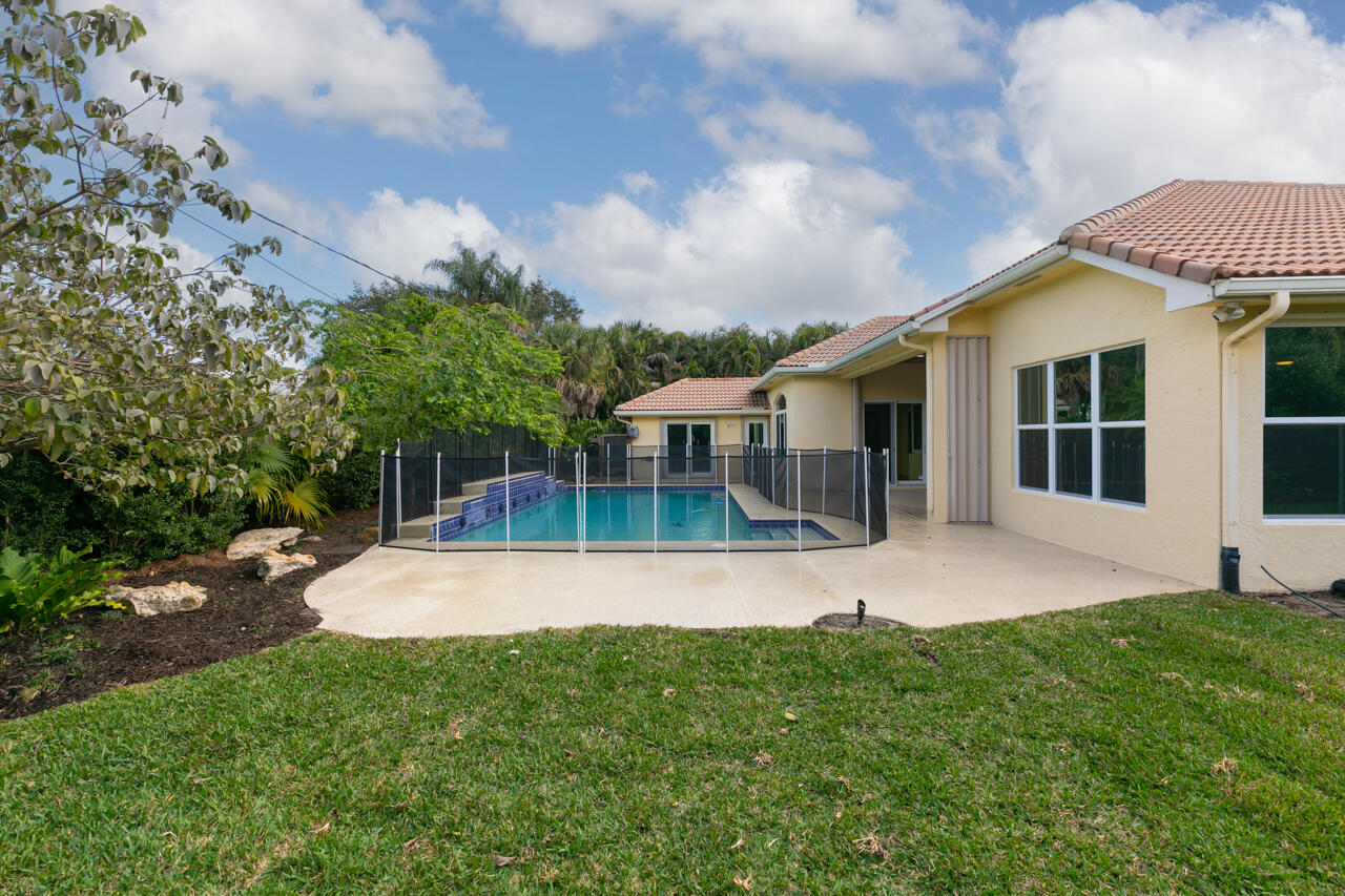 8541 Southeast Quail Ridge Way Hobe Sound, FL 33455 - Photo 25 of 40 untitled-35