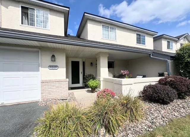 $2,300 | 4669 Centerville Road, St. Paul, MN 55127