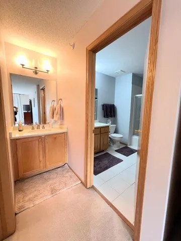 $2,300 | 4669 Centerville Road, St. Paul, MN 55127