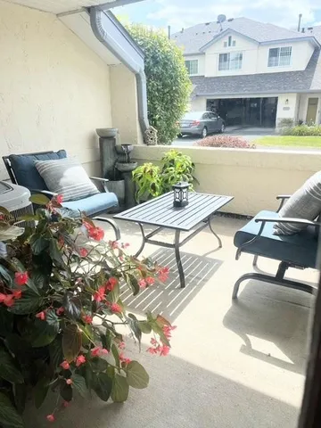 $2,300 | 4669 Centerville Road, St. Paul, MN 55127