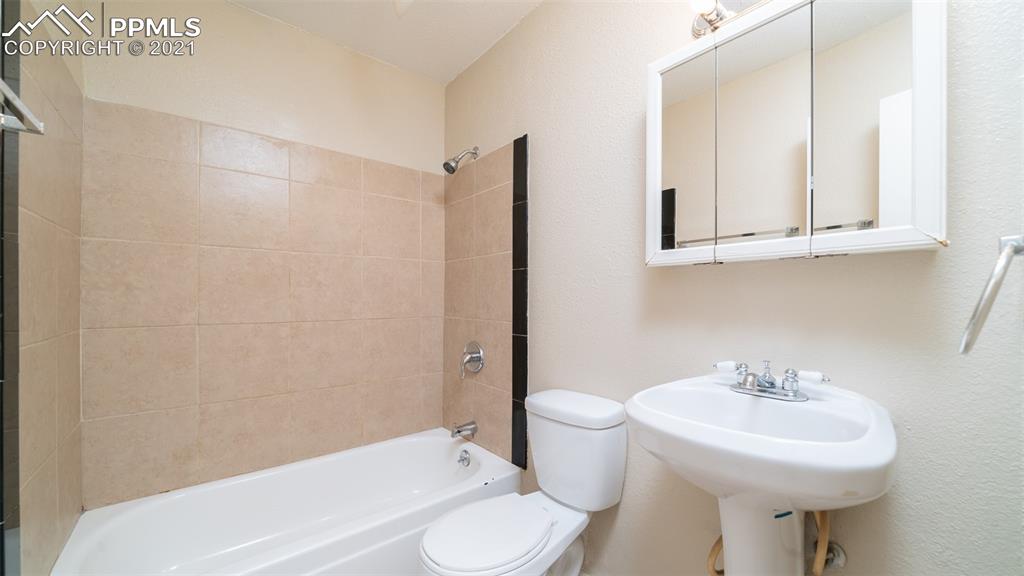 1712 Hampton South Colorado Springs, CO 80906 - Photo 9 of 14