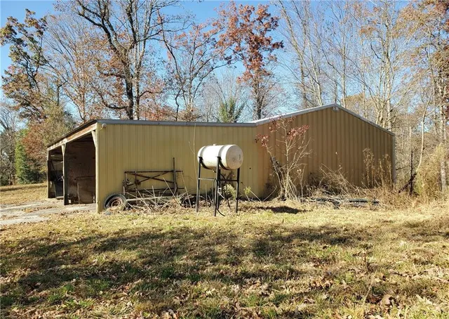 $645,000 | 1116 Cody Road, Mount Airy, GA 30563