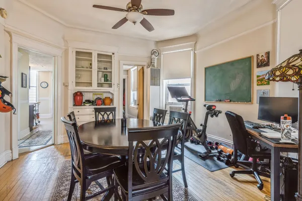 $2,795 | 3140 North Kenmore Avenue, Unit 3, Chicago, IL 60657