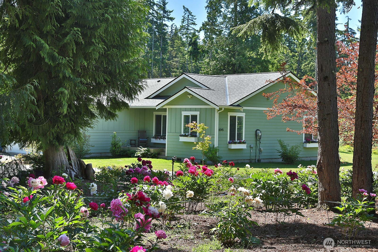 6545 Cultus Bay Road Clinton, WA 98236 - Photo 3 of 40