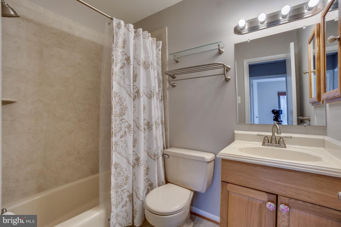 2015 Golf Course Drive Reston, VA 20191 - Photo 28 of 42