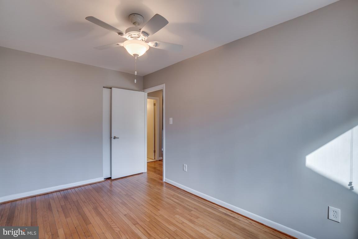 2015 Golf Course Drive Reston, VA 20191 - Photo 31 of 42