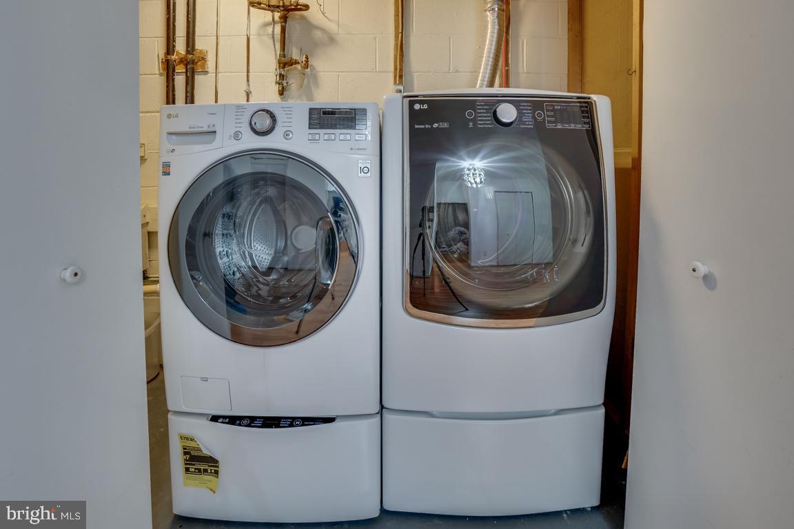 2015 Golf Course Drive Reston, VA 20191 - Photo 33 of 42