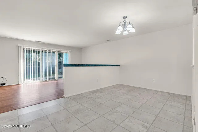 $429,000 | 108 Dundee Court, Aberdeen, NJ 07747