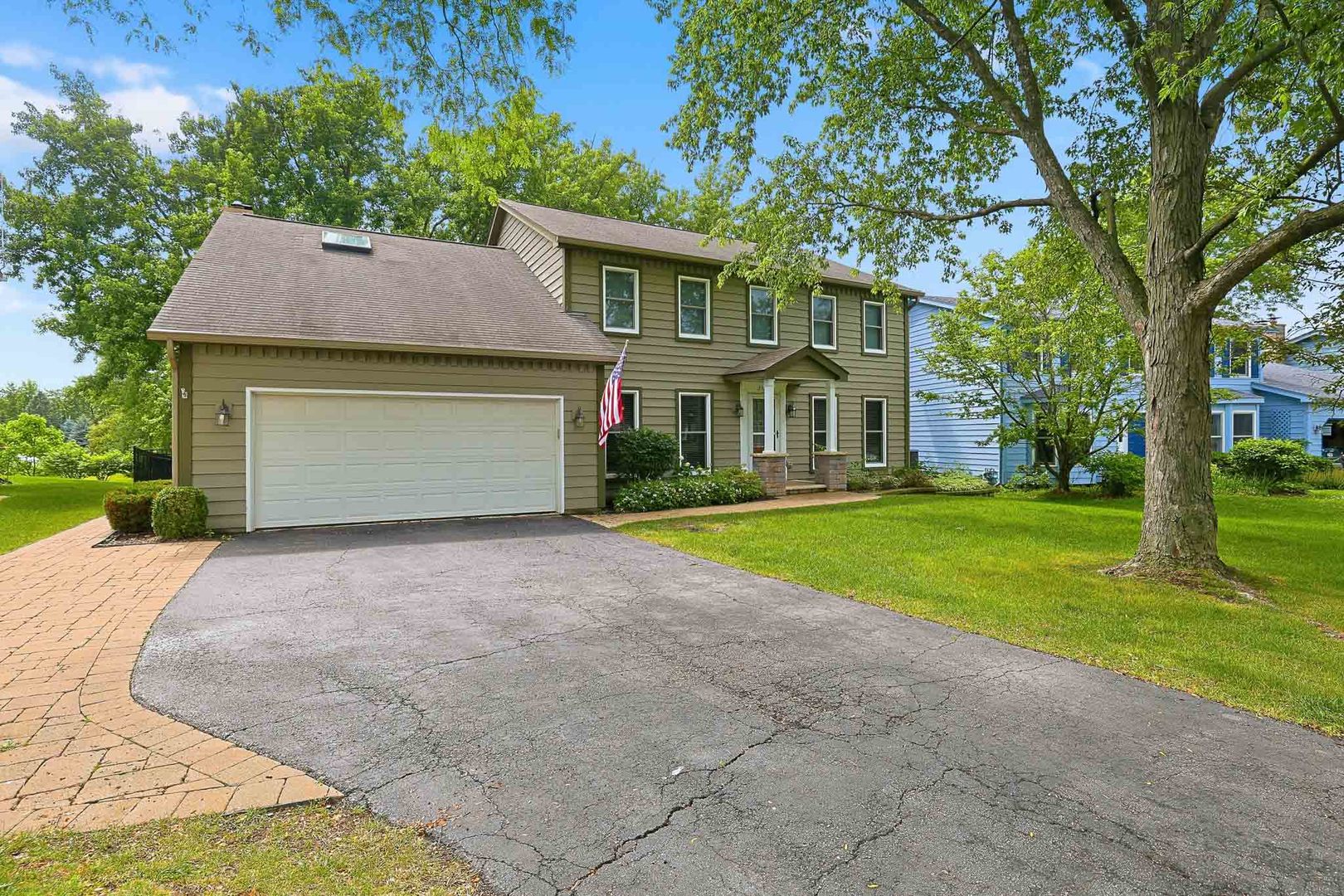 2528 Sun Valley Road Lisle, IL 60532 - Photo 3 of 65