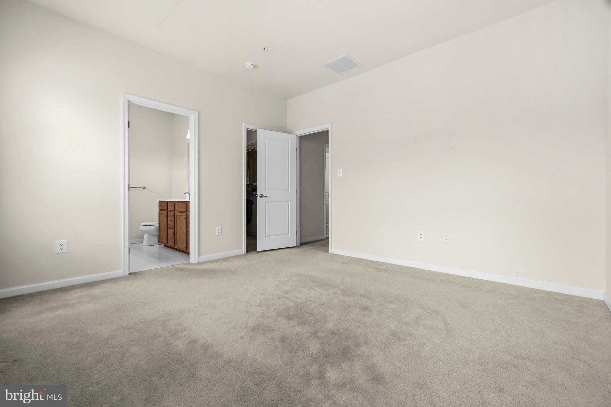 617 Potomac View Parkway Brunswick, MD 21716 - Photo 11 of 48 a view of an empty room