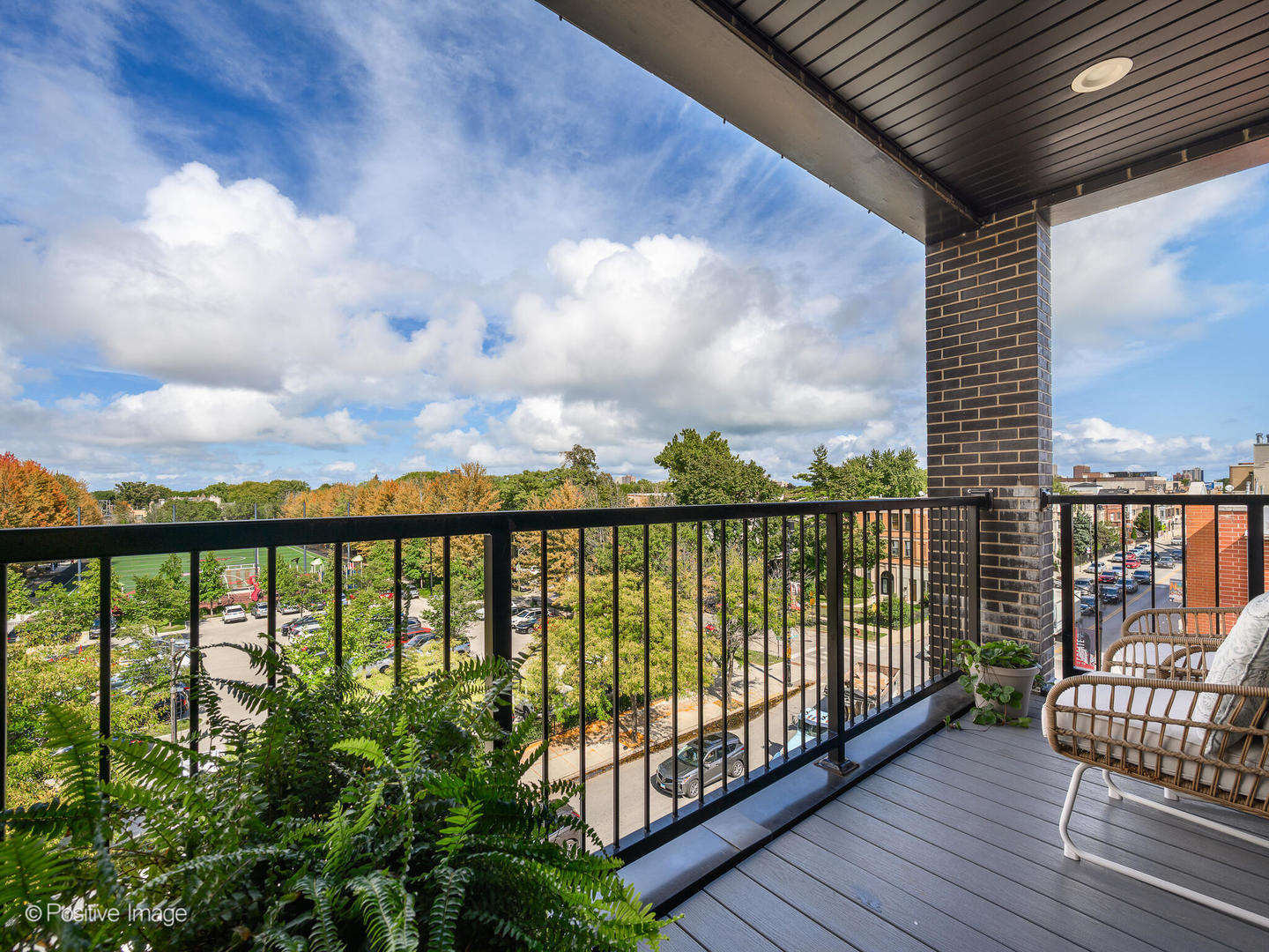 1511 West Irving Park Road, Unit 4E Chicago, IL 60613 - Photo 17 of 24 Gallery Image 17