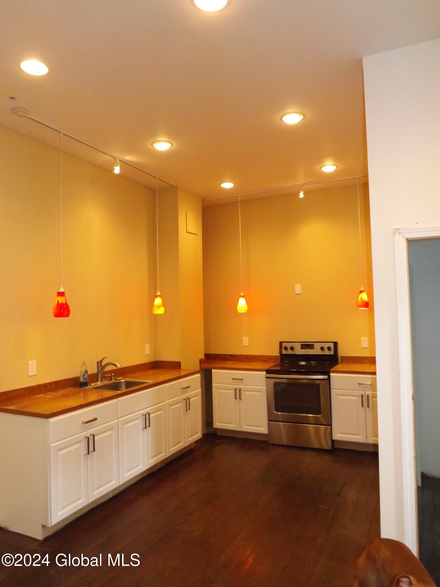 9 Broadway Schenectady, NY 12305 - Photo 11 of 33 1B