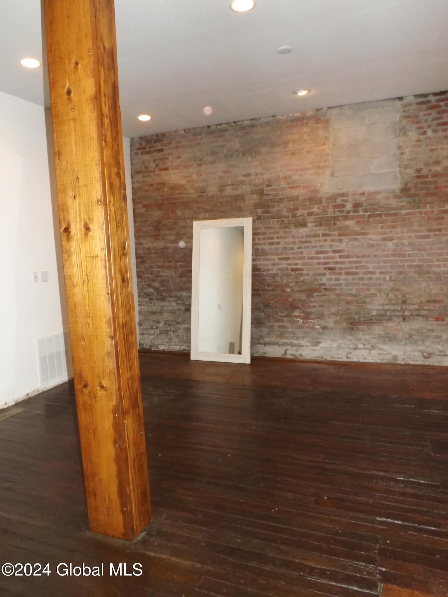 9 Broadway Schenectady, NY 12305 - Photo 17 of 33 1B