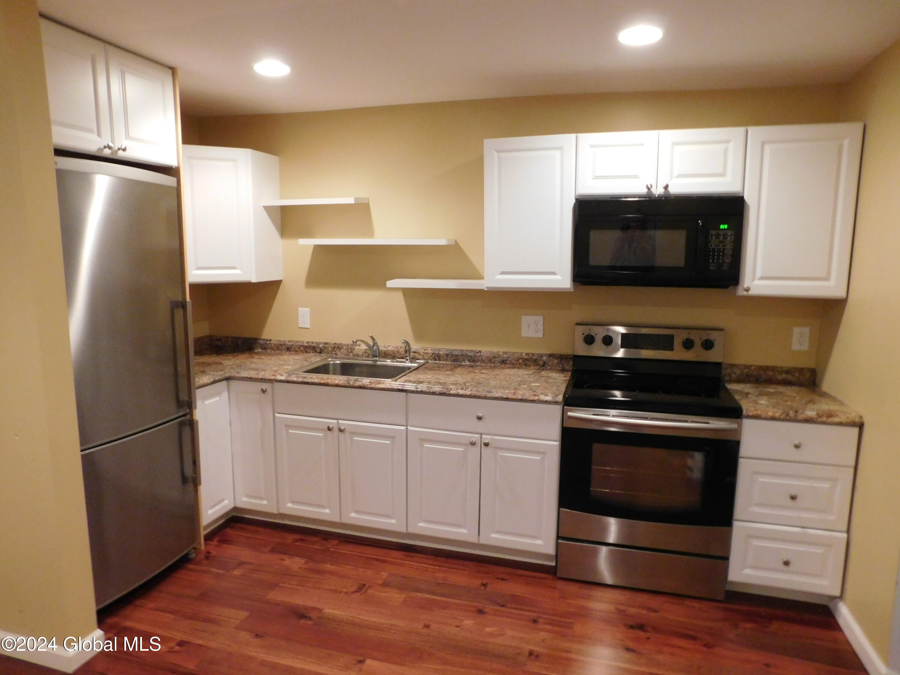 9 Broadway Schenectady, NY 12305 - Photo 28 of 33 2B