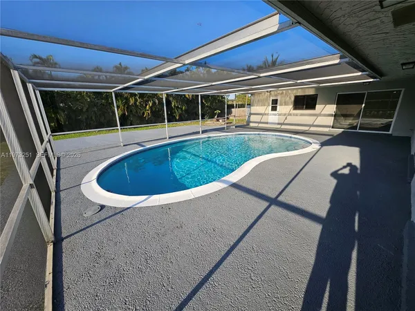 $899,000 | 11761 Northwest 27th Court, Plantation, FL 33323