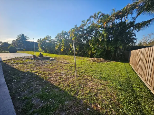 $899,000 | 11761 Northwest 27th Court, Plantation, FL 33323