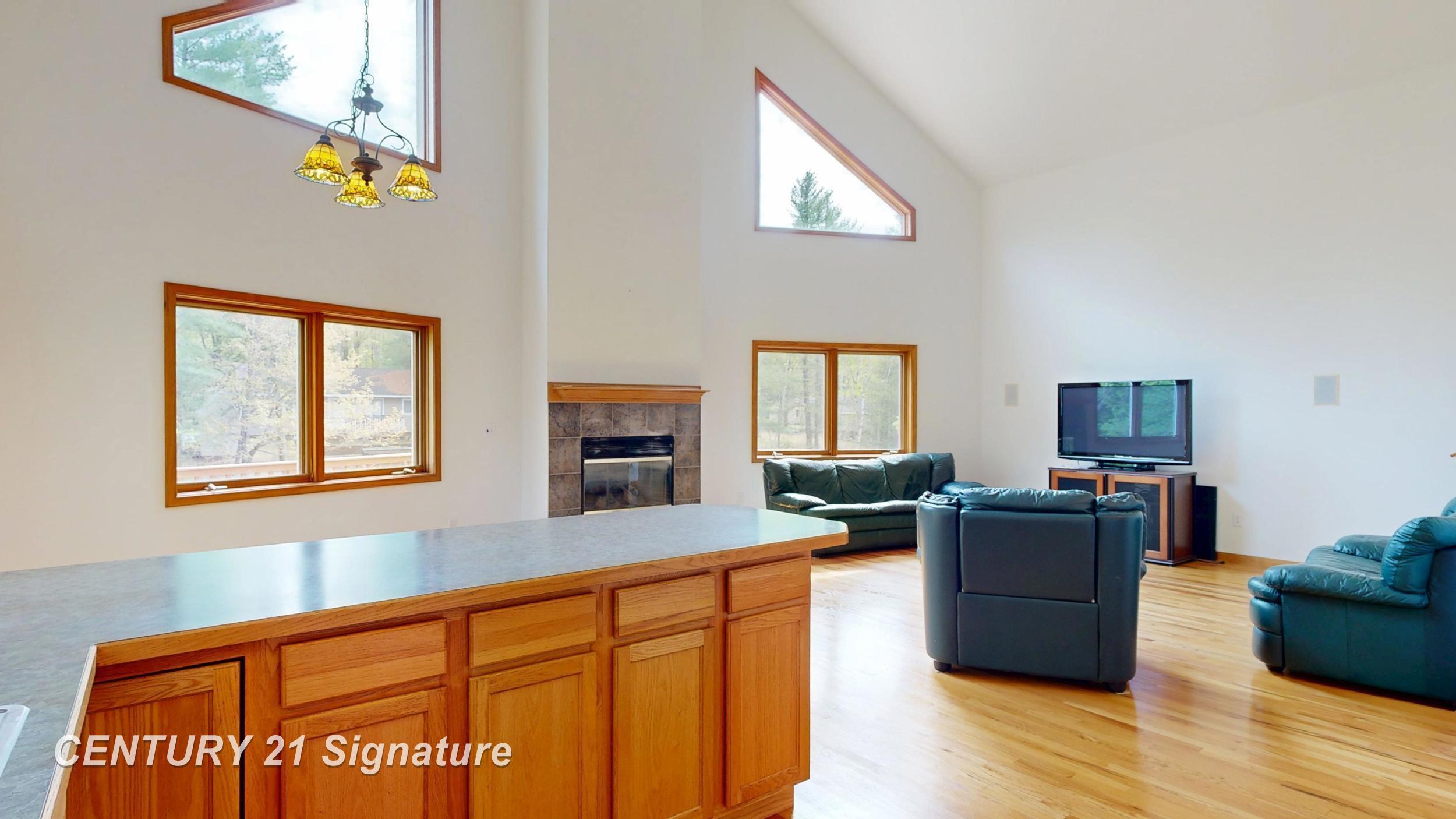1724 Middle Point Drive Alger, MI 48610 - Photo 7 of 53