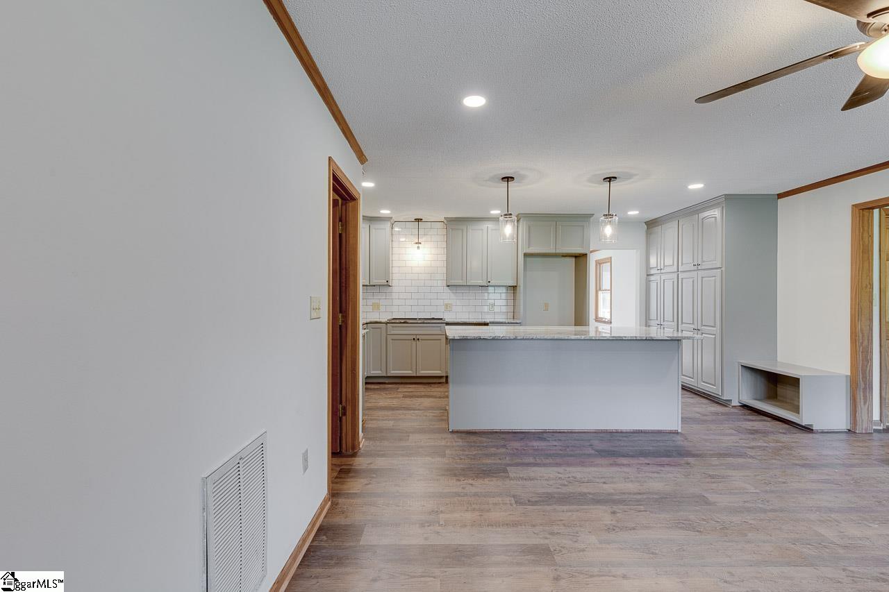 189 State Rd S-4-720 Belton, SC 29627 - Photo 5 of 36 Gallery Image 5