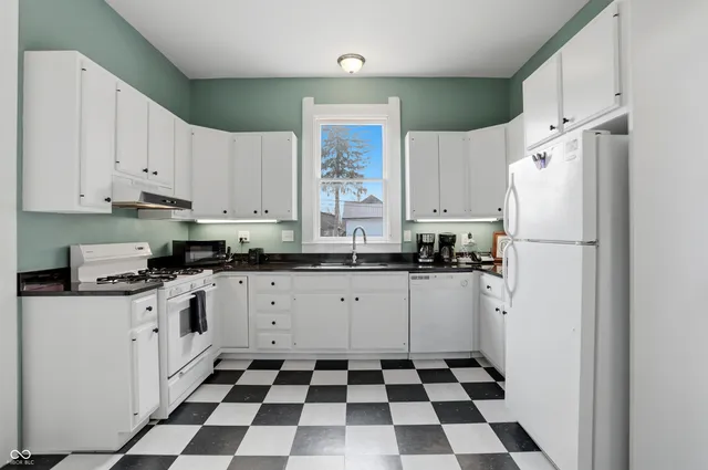 $475,000 | 227 East Jefferson Street, Franklin, IN 46131