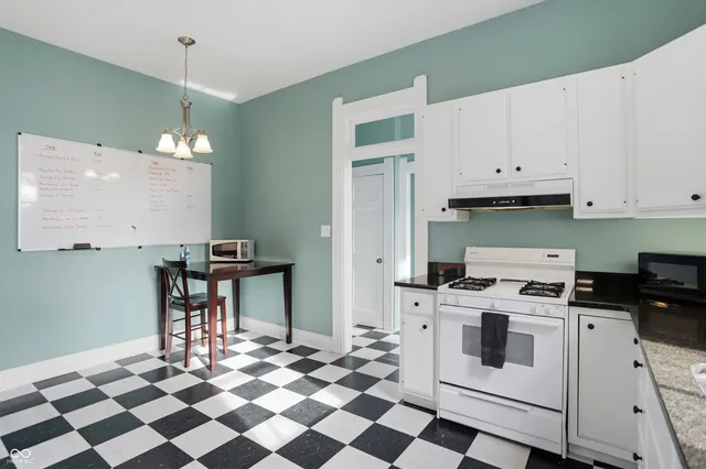 $475,000 | 227 East Jefferson Street, Franklin, IN 46131