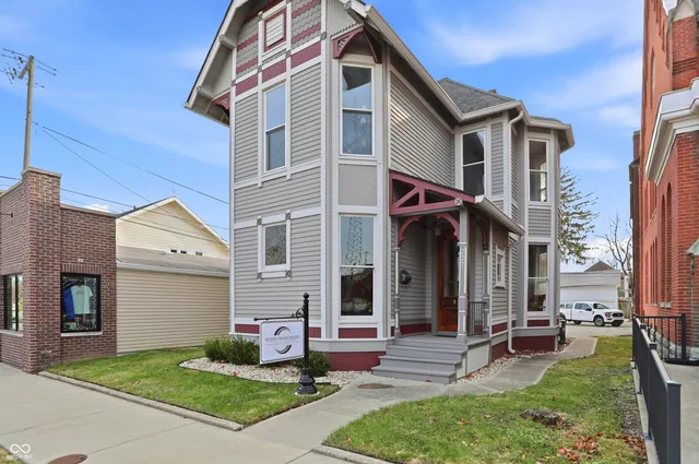 $475,000 | 227 East Jefferson Street, Franklin, IN 46131