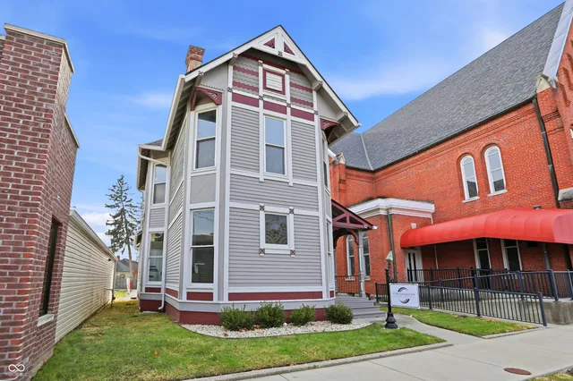 $475,000 | 227 East Jefferson Street, Franklin, IN 46131