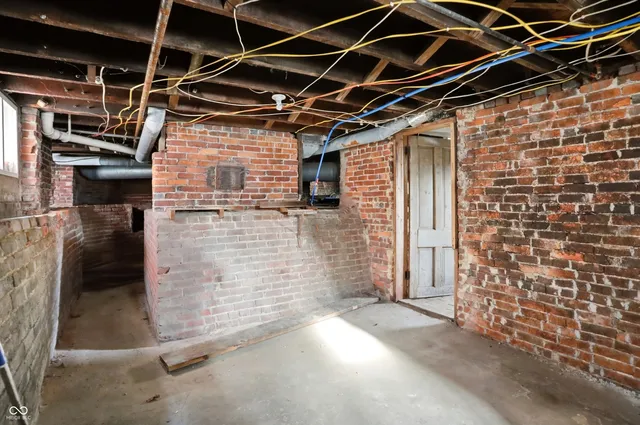 $475,000 | 227 East Jefferson Street, Franklin, IN 46131