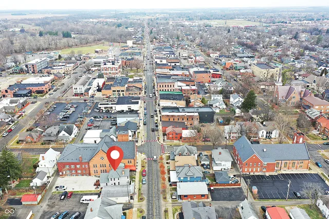 $475,000 | 227 East Jefferson Street, Franklin, IN 46131