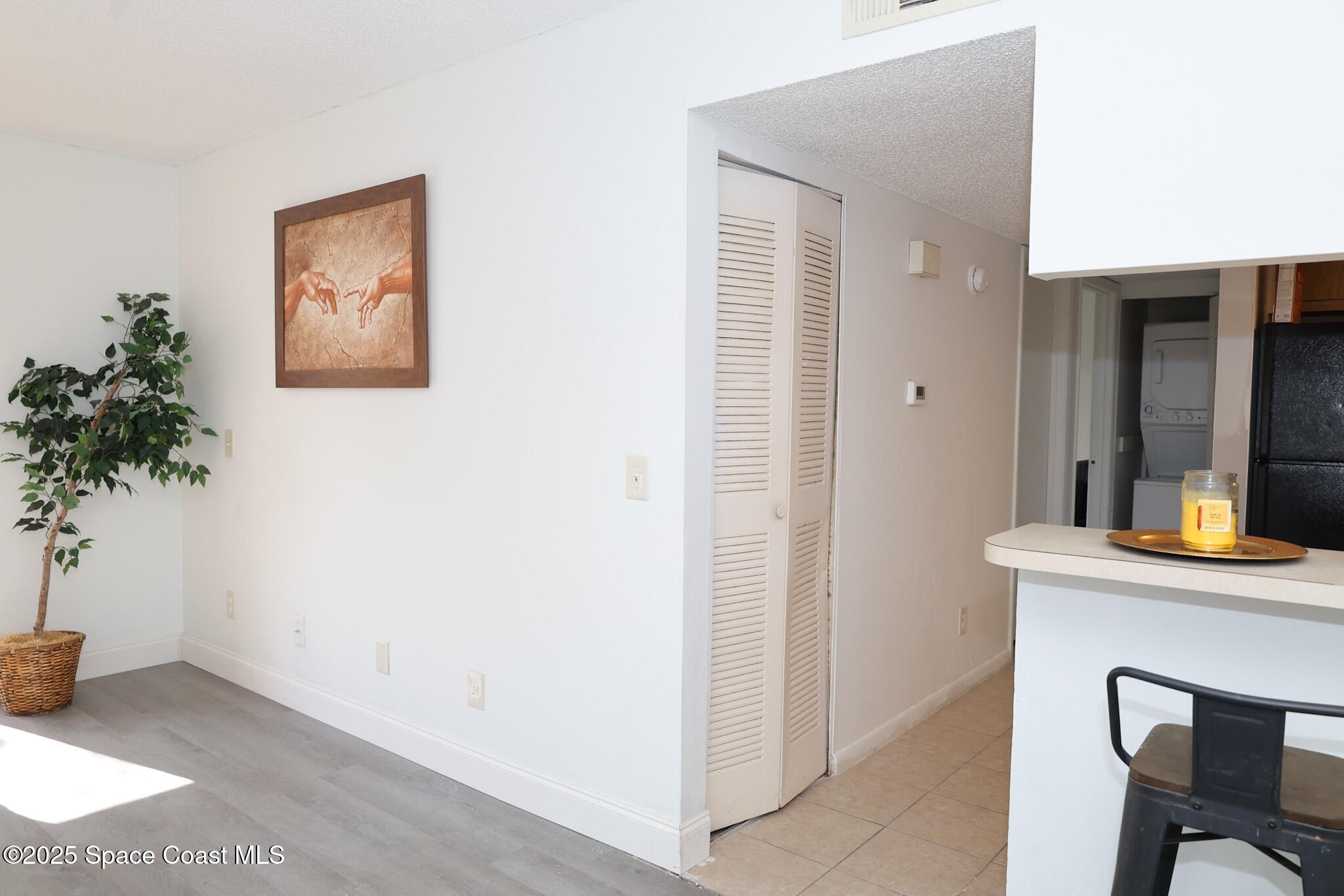 1680 Sunny Brook Lane, Unit J103 Palm Bay, FL 32905 - Photo 2 of 19 Living Room 1