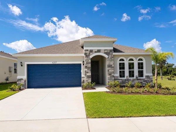 $363,389 | 6217 Sanders Grove Circle, Yalaha, FL 34797