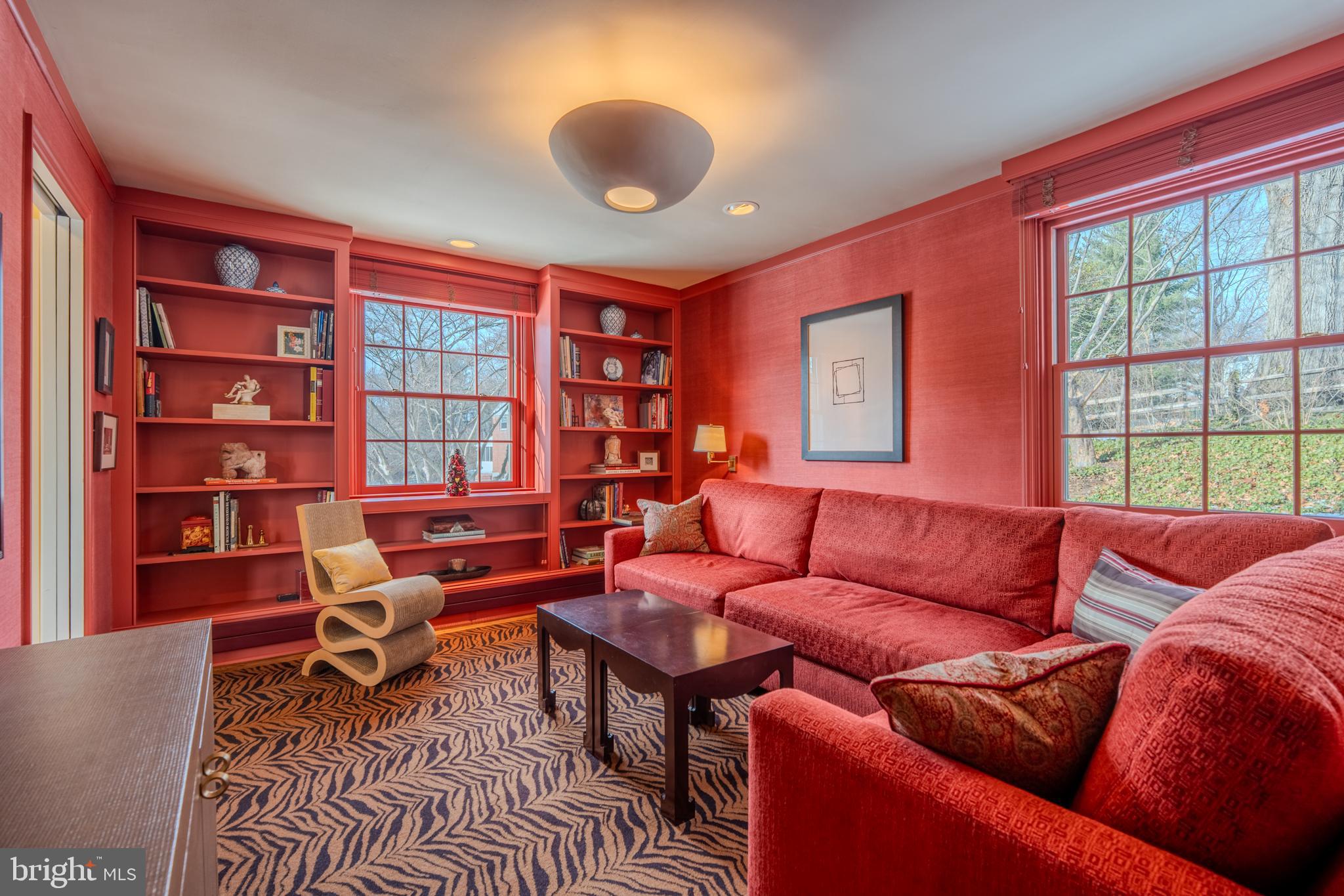 173 Hillview Drive Springfield, PA 19064 - Photo 12 of 50 a living room with furniture and a large window