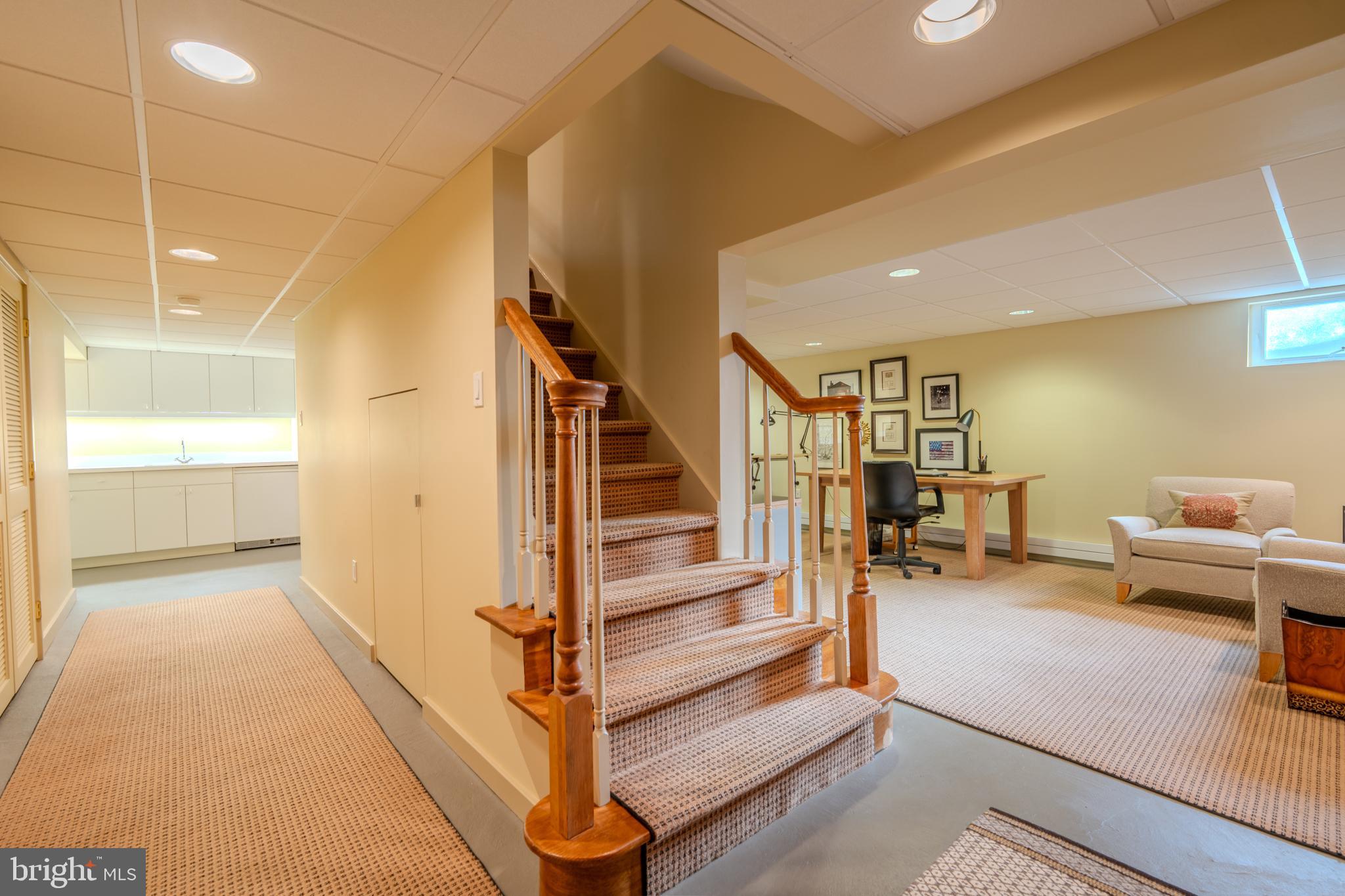 173 Hillview Drive Springfield, PA 19064 - Photo 28 of 50 a view of a livingroom with furniture and a rug