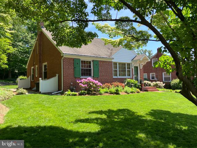 173 Hillview Drive Springfield, PA 19064 - Photo 42 of 50 a front view of a house with garden