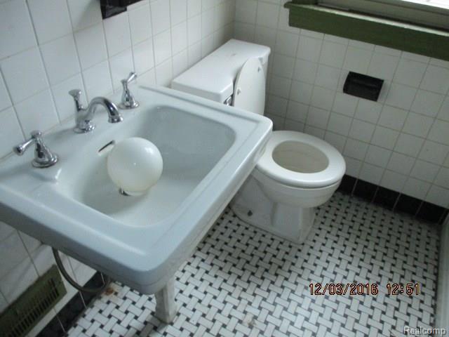 815 Neff Road Grosse Pointe, MI 48230 - Photo 26 of 32