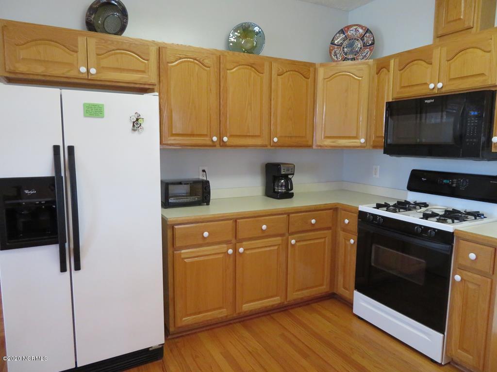 107 Moores Farm Road Havelock, NC 28532 - Photo 7 of 39 Gas Stove