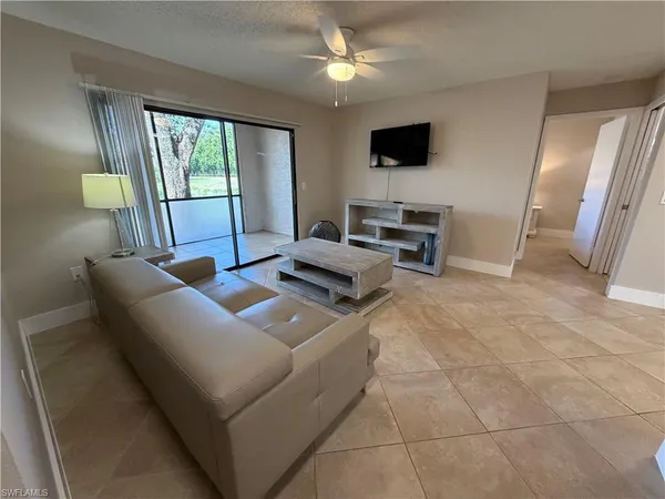 $1,575 | 2094 Arbour Walk Circle, Unit 3014, Naples, FL 34109