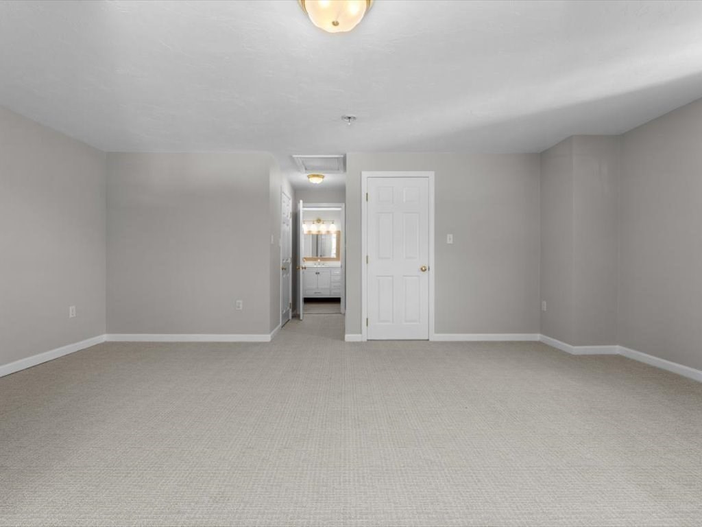 24 Cold Spring Drive, Unit B Sutton, MA 01590 - Photo 18 of 35