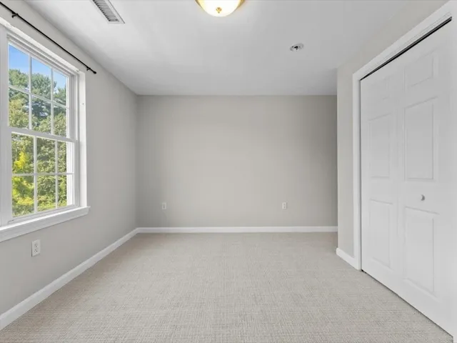 $462,500 | 24 Cold Spring Drive, Unit B, Sutton, MA 01590