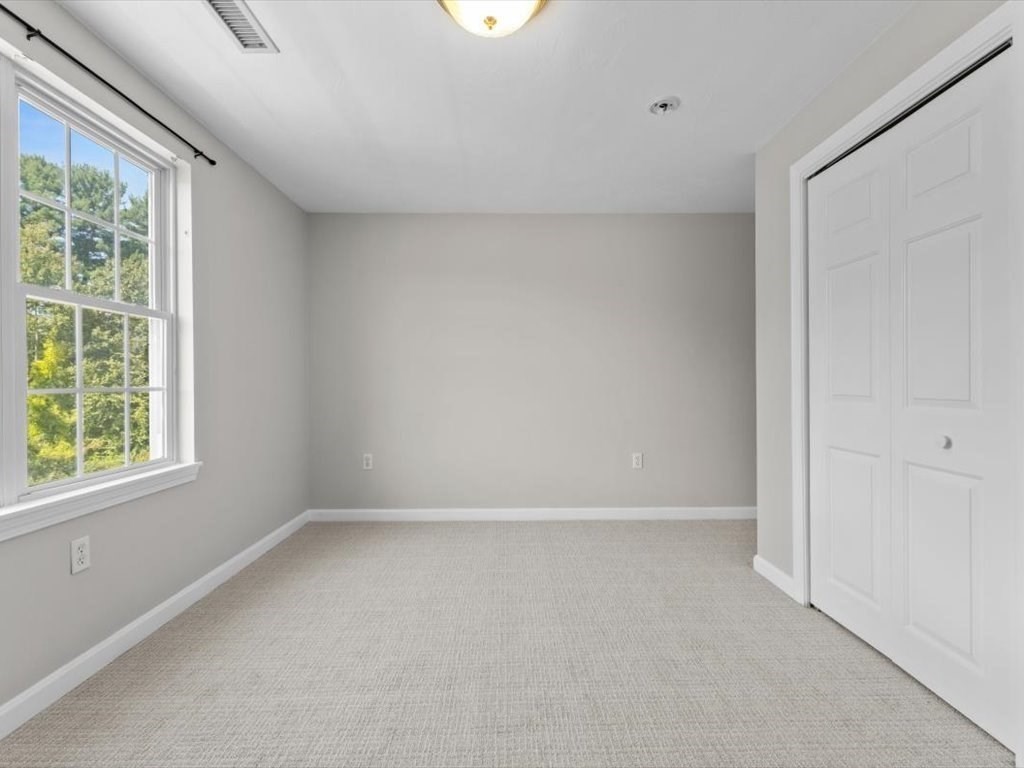 24 Cold Spring Drive, Unit B Sutton, MA 01590 - Photo 23 of 35