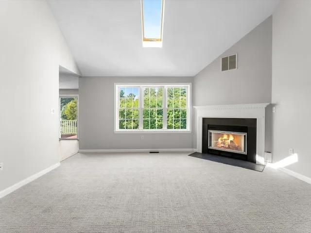 $462,500 | 24 Cold Spring Drive, Unit B, Sutton, MA 01590