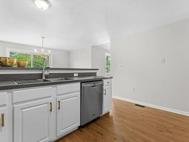 $462,500 | 24 Cold Spring Drive, Unit B, Sutton, MA 01590