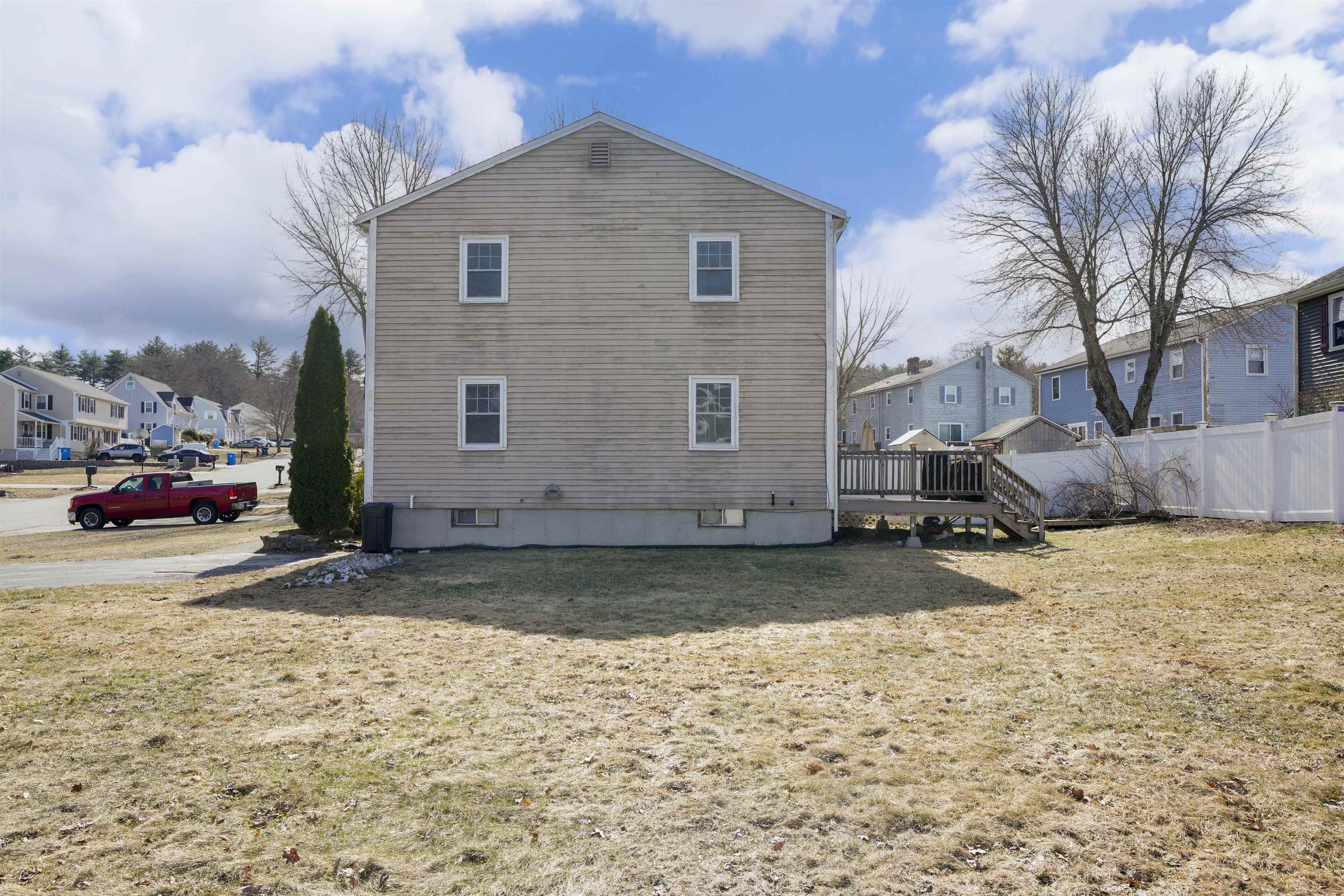 11 Phillip Road, Unit R Derry, NH 03038 - Photo 30 of 41