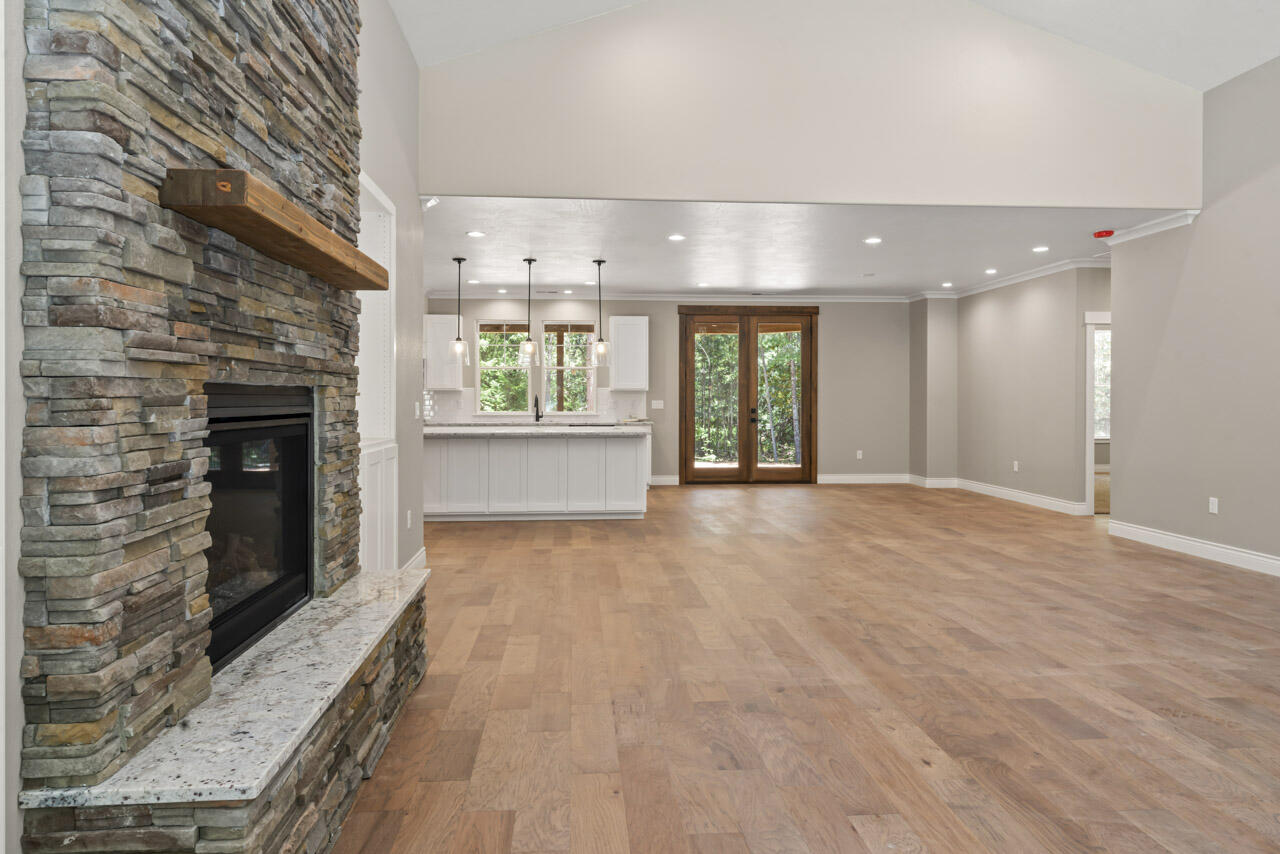 283 Key Way Grants Pass, OR 97527 - Photo 20 of 56 DSC07109