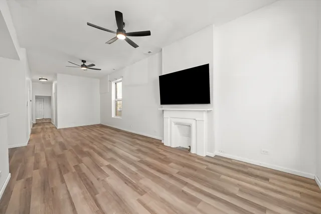 $489,999 | 2345 West Grenshaw Street, Chicago, IL 60612